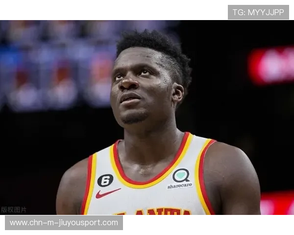 骑士阿伦篮板统治，禁区一把抓